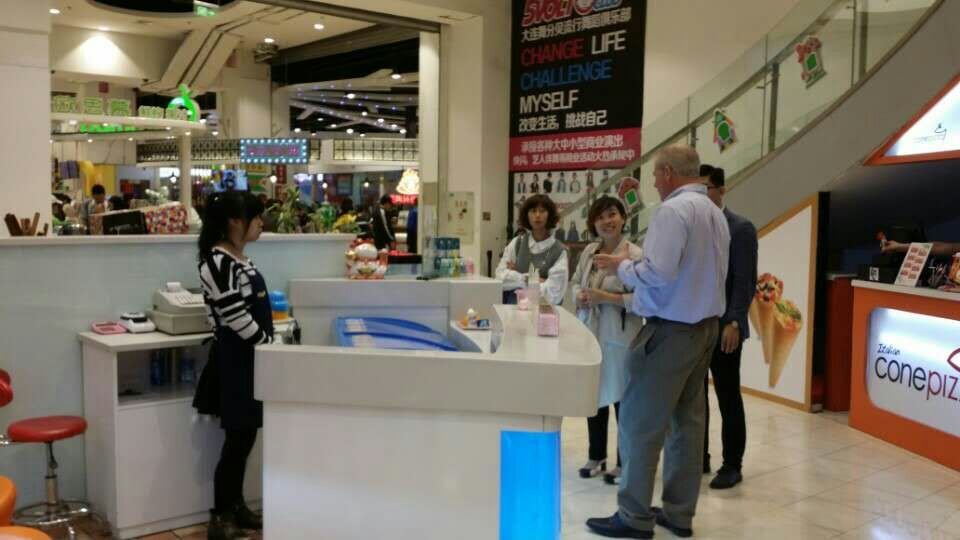 MINIMELTS创始人视察中国辽宁省大连店面